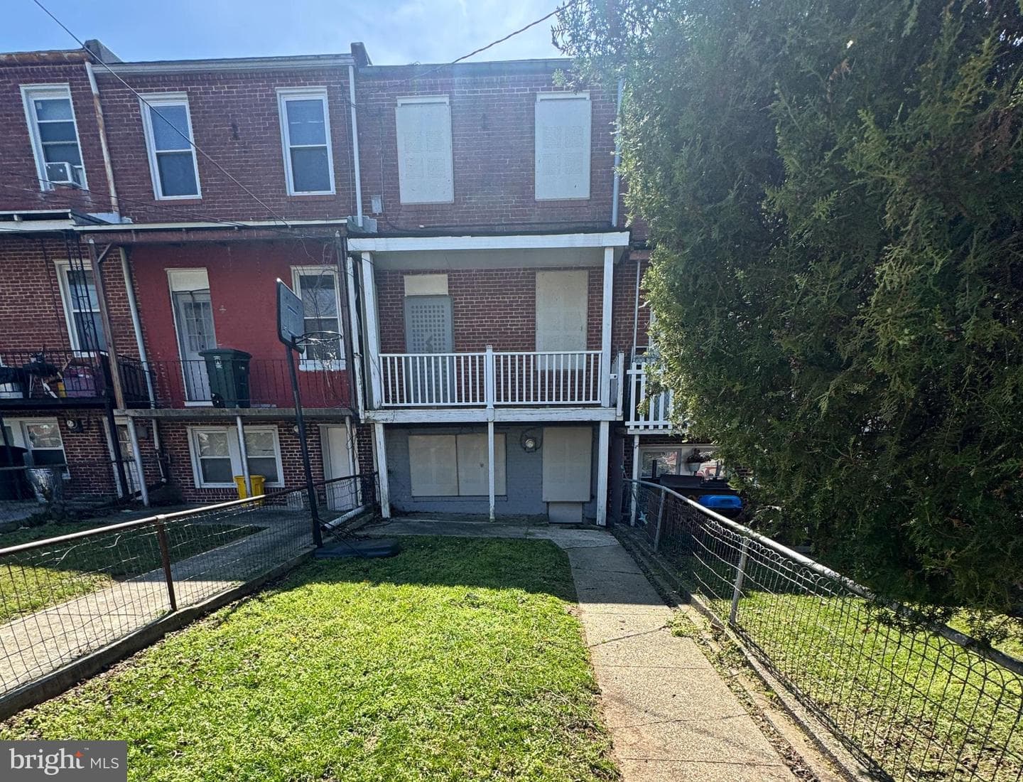 3336 Chesterfield Avenue photo 3