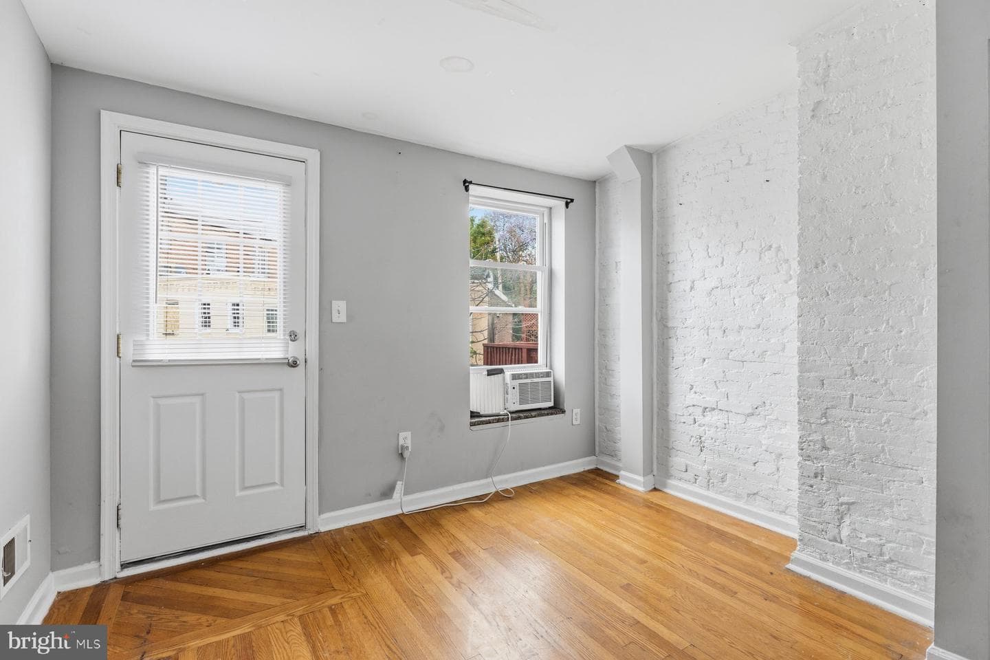 1206 W Cross Street W photo 12