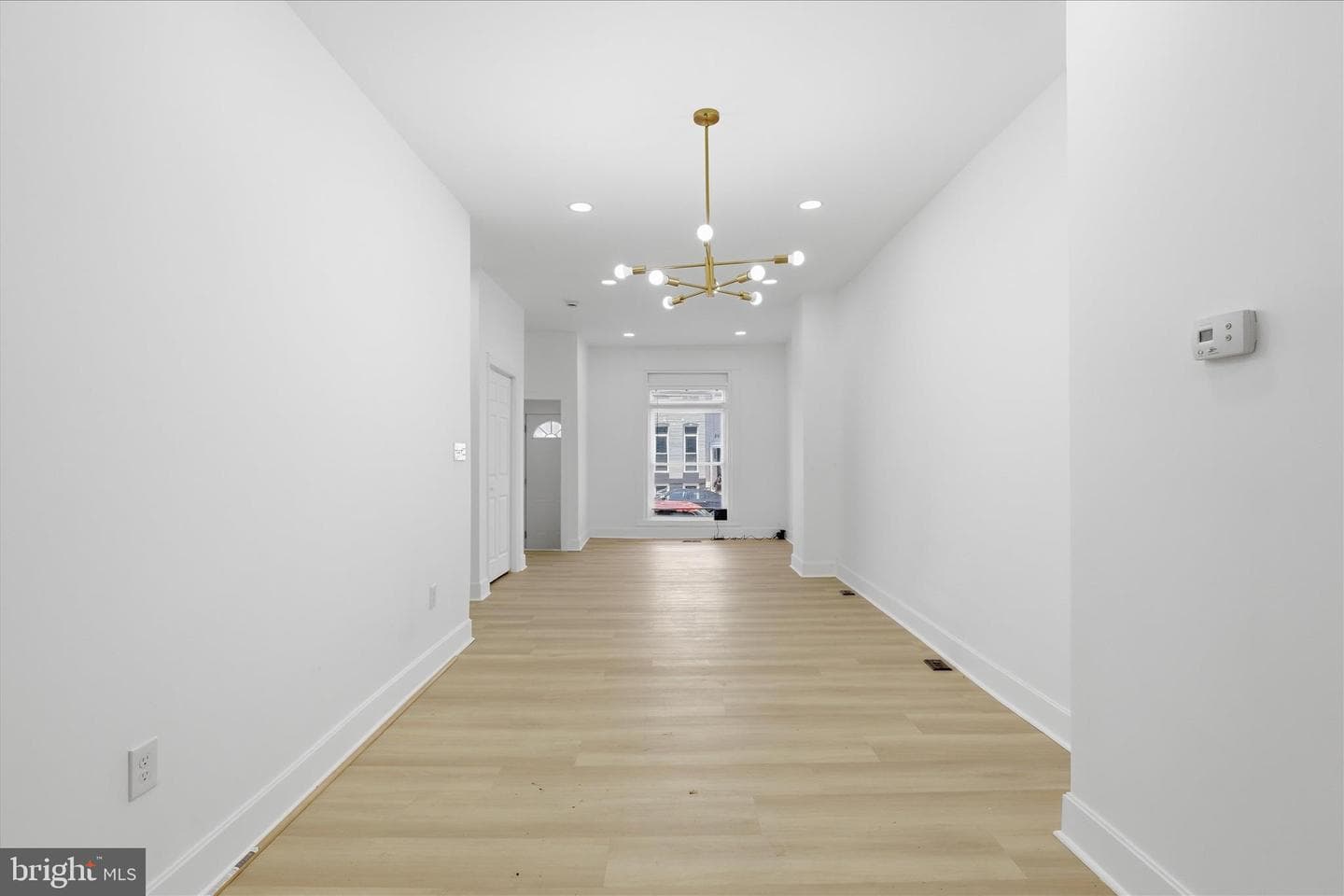2567 W Baltimore Street photo 4