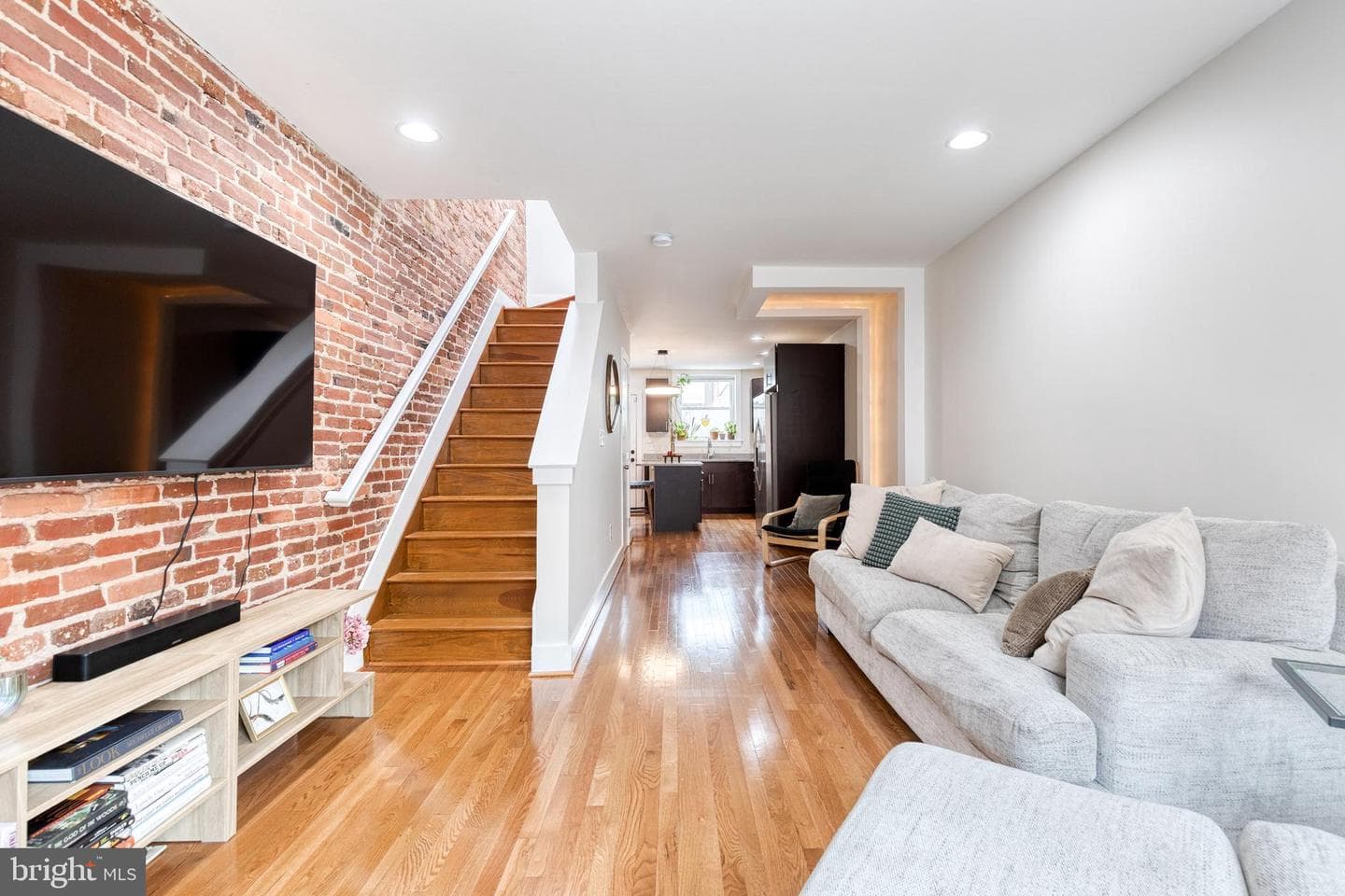 36 N Decker Avenue photo 3