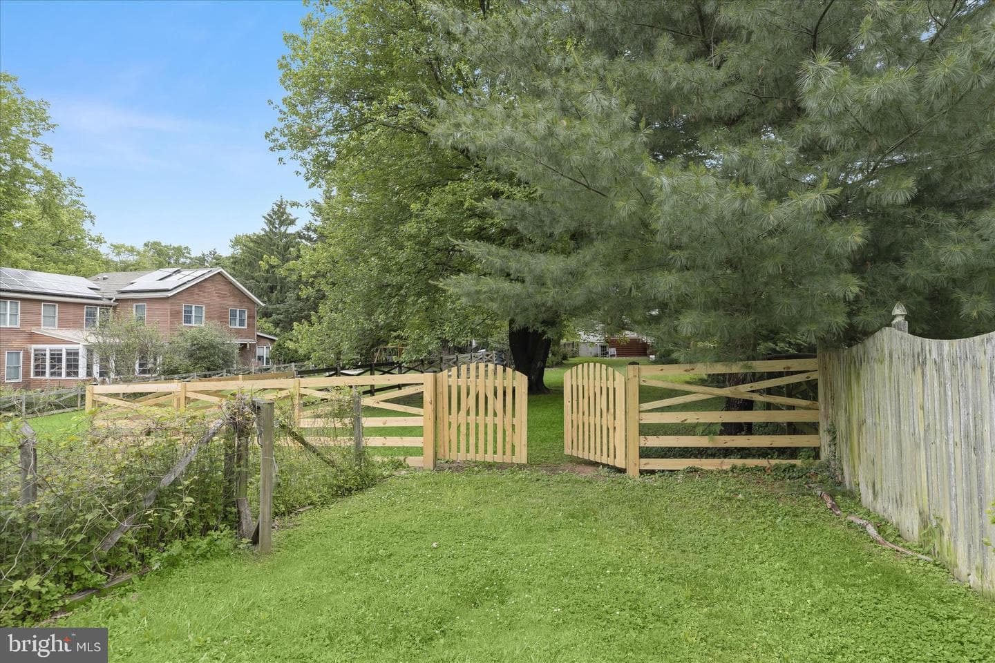 5708 Greenspring Avenue photo 38