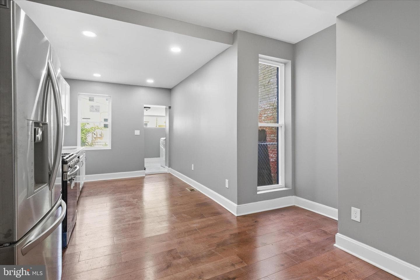 1512 W Pratt Street photo 7