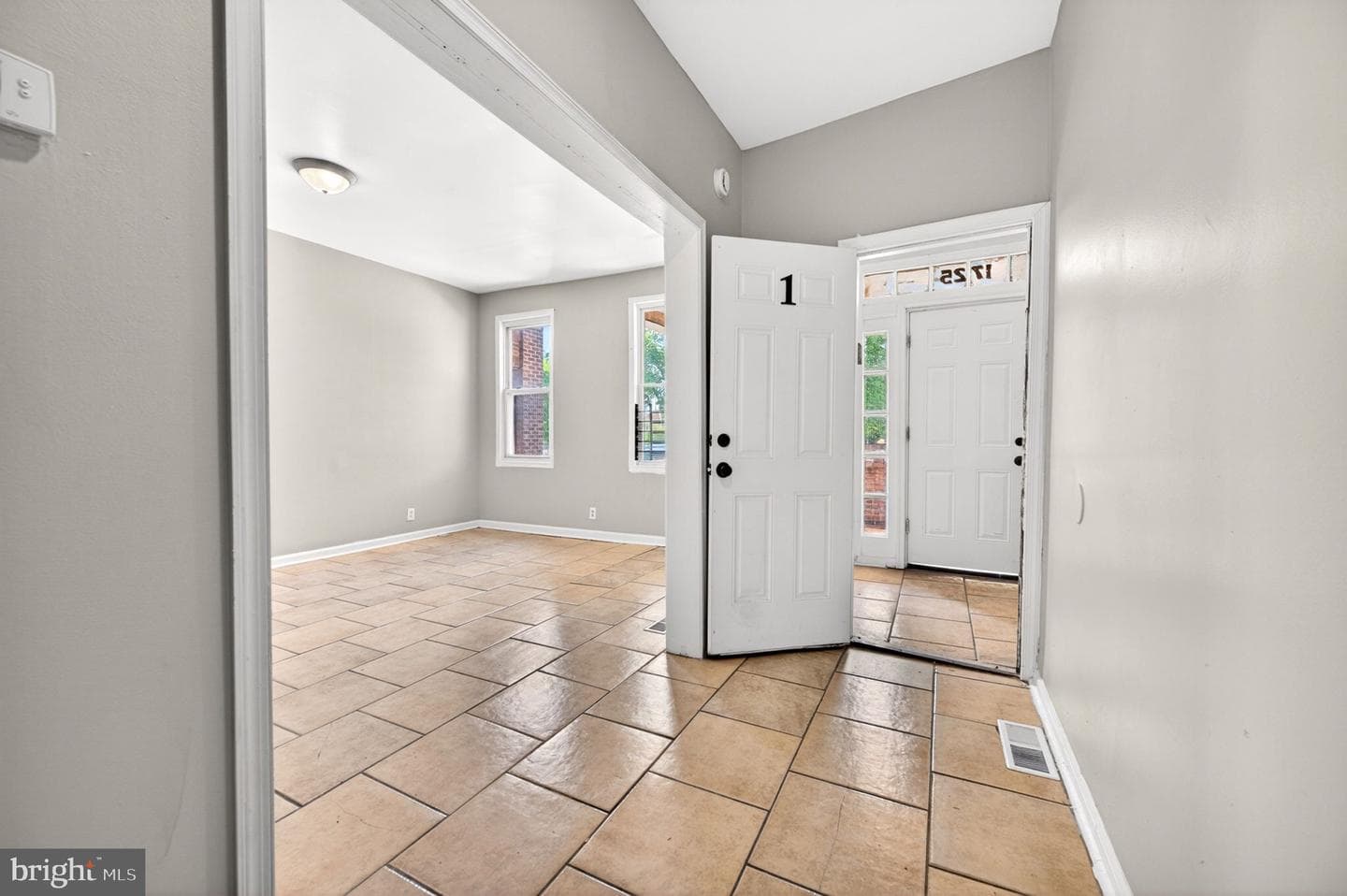 1725 Gwynns Falls Parkway photo 11