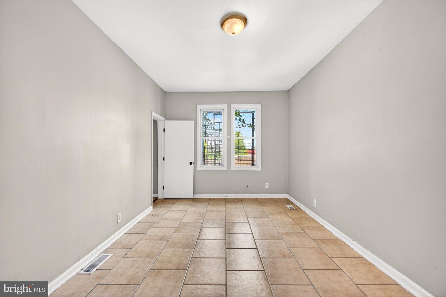 1725 Gwynns Falls Parkway photo 8
