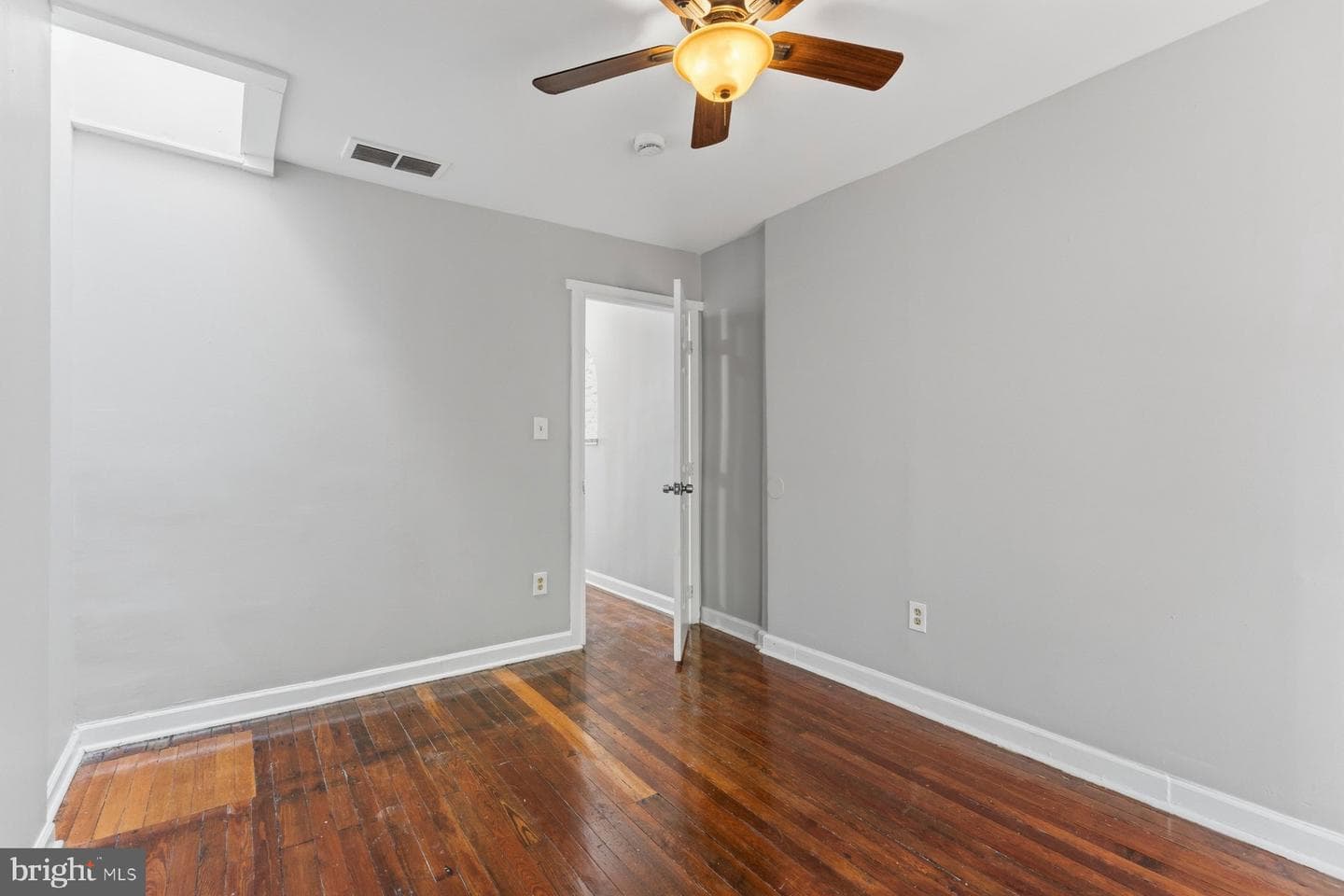 868 Carroll Street photo 13