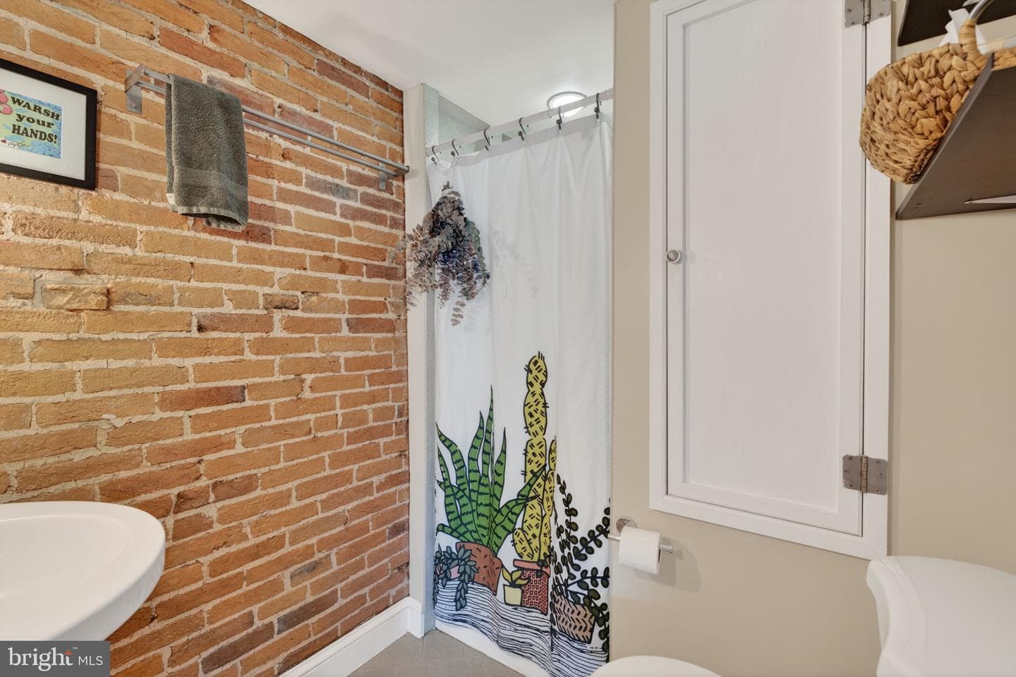 18 S Washington Street photo 36