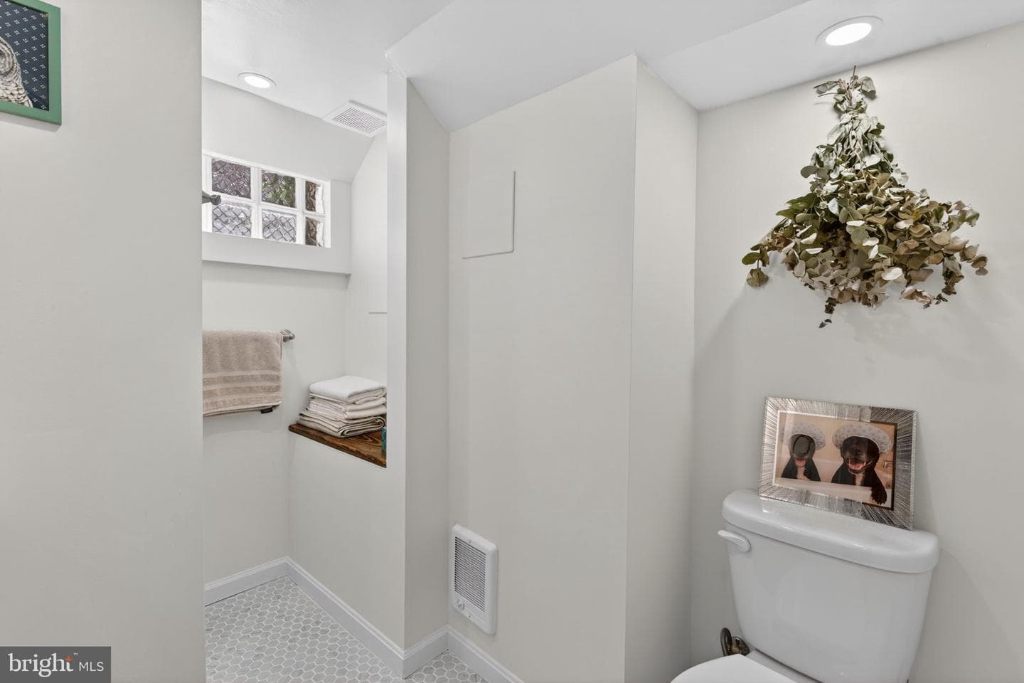 18 S Washington Street photo 43