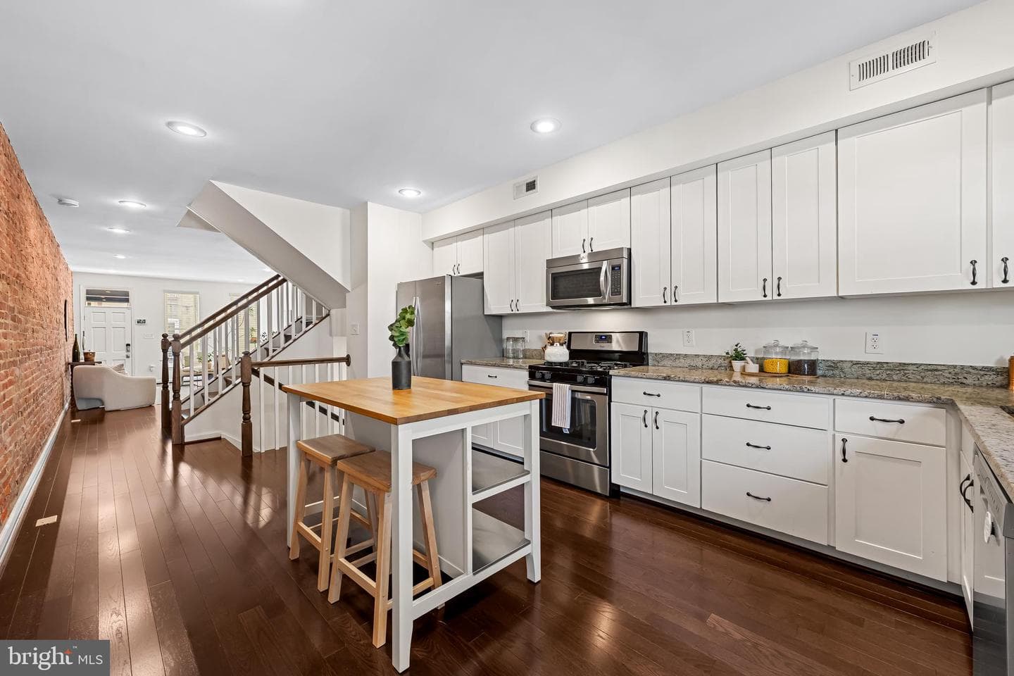 1319 Clarkson Street photo 10