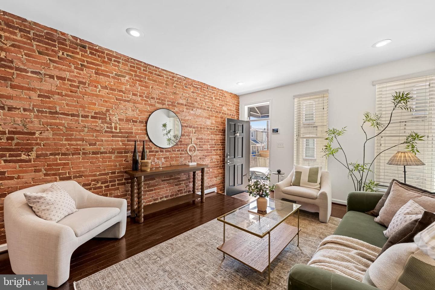 1319 Clarkson Street photo 5