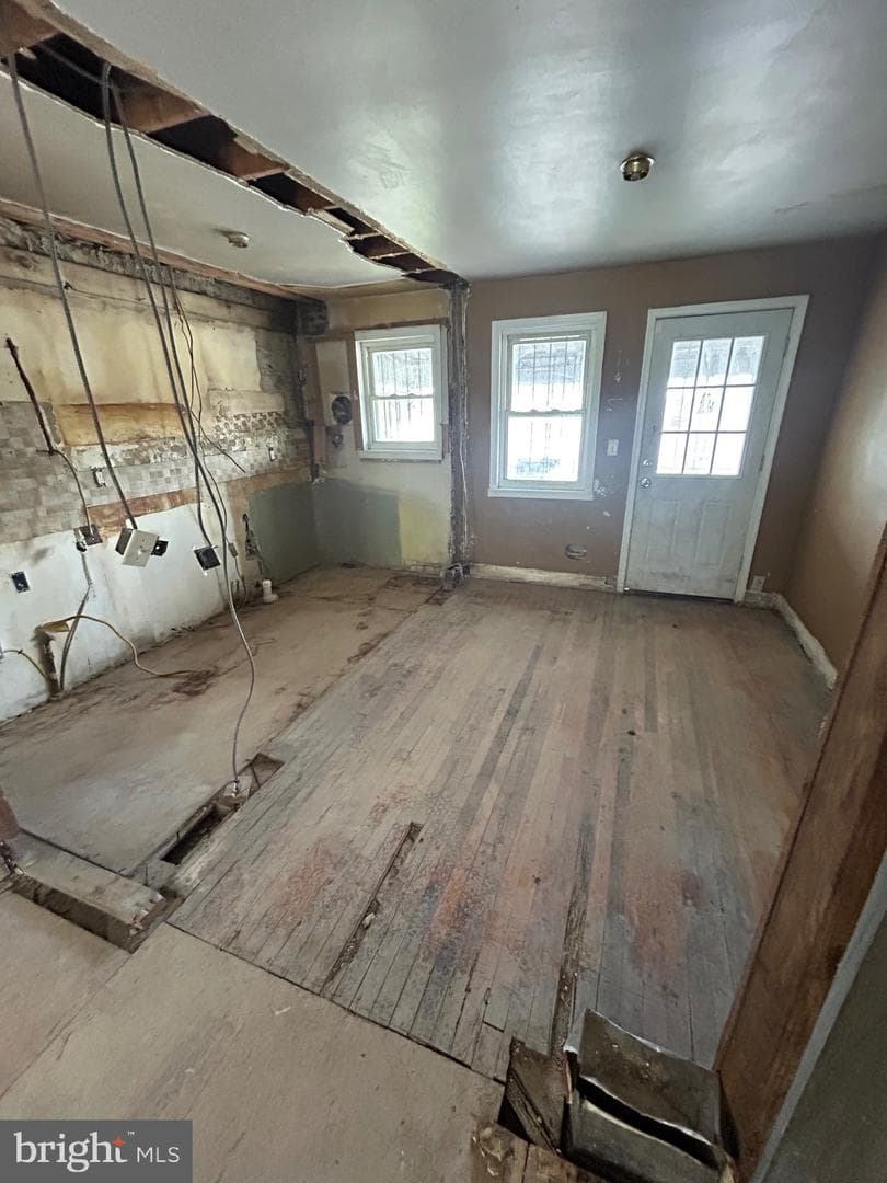 2565 Cecil Avenue photo 3