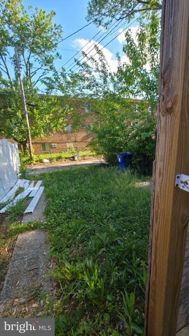 1239 Walters Avenue photo 28