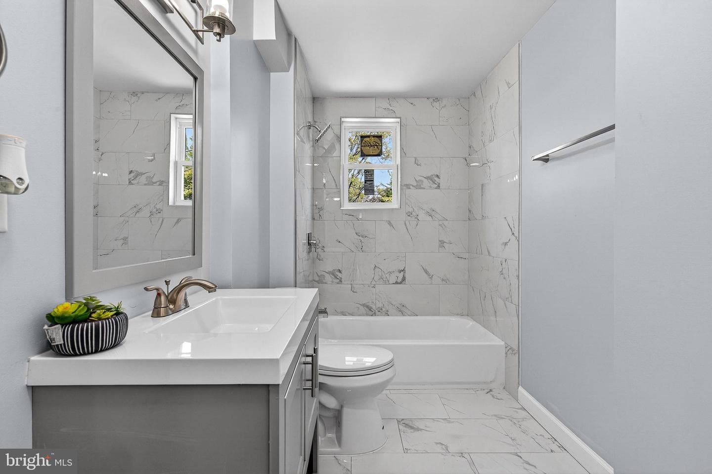 1212 W Lombard Street photo 16
