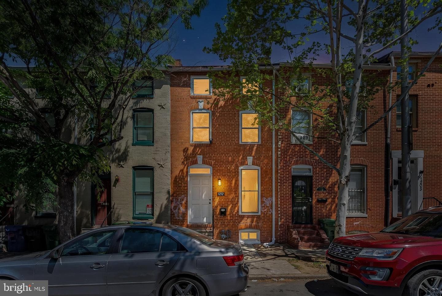 1212 W Lombard Street photo 4
