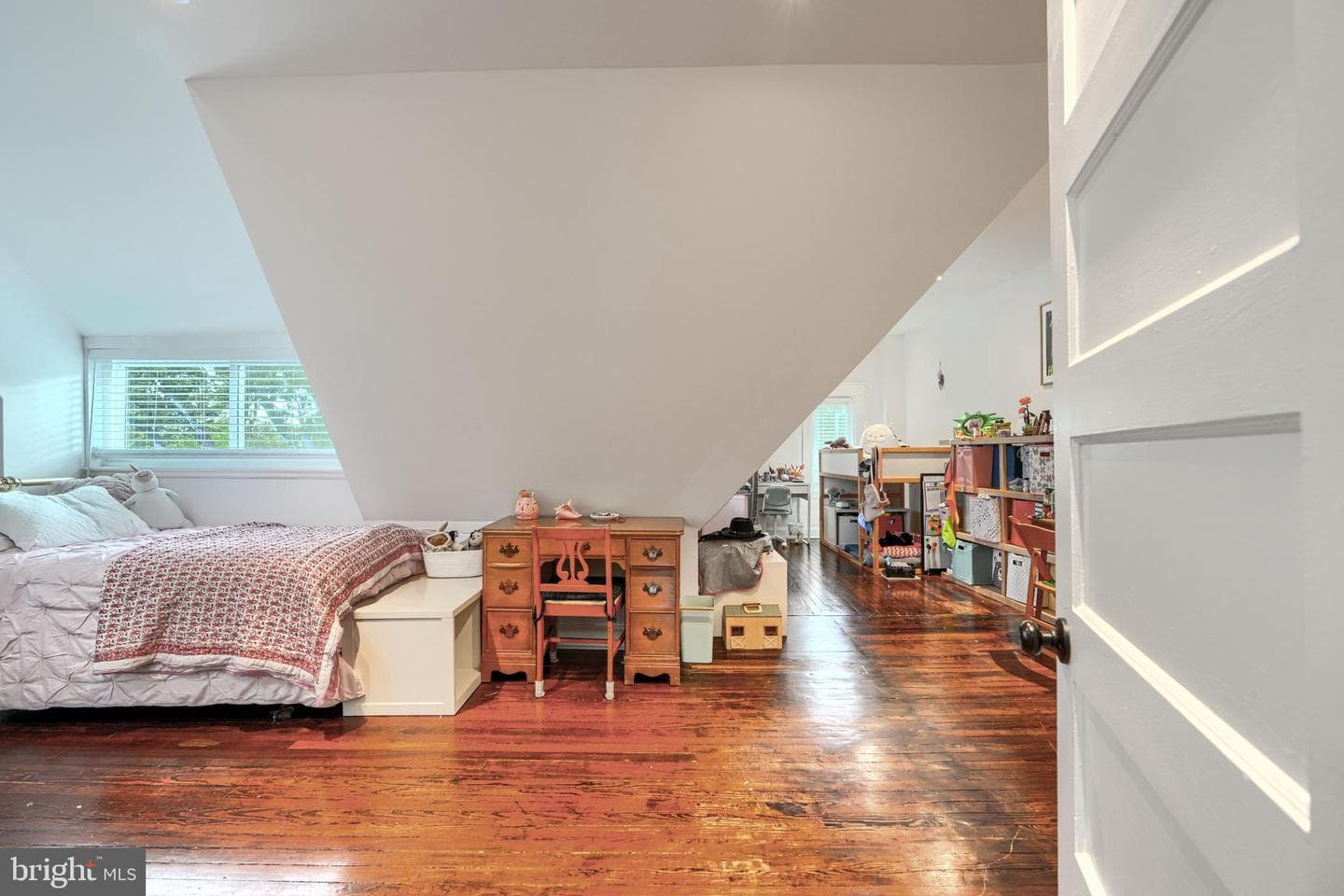 4416 Roland Avenue photo 37