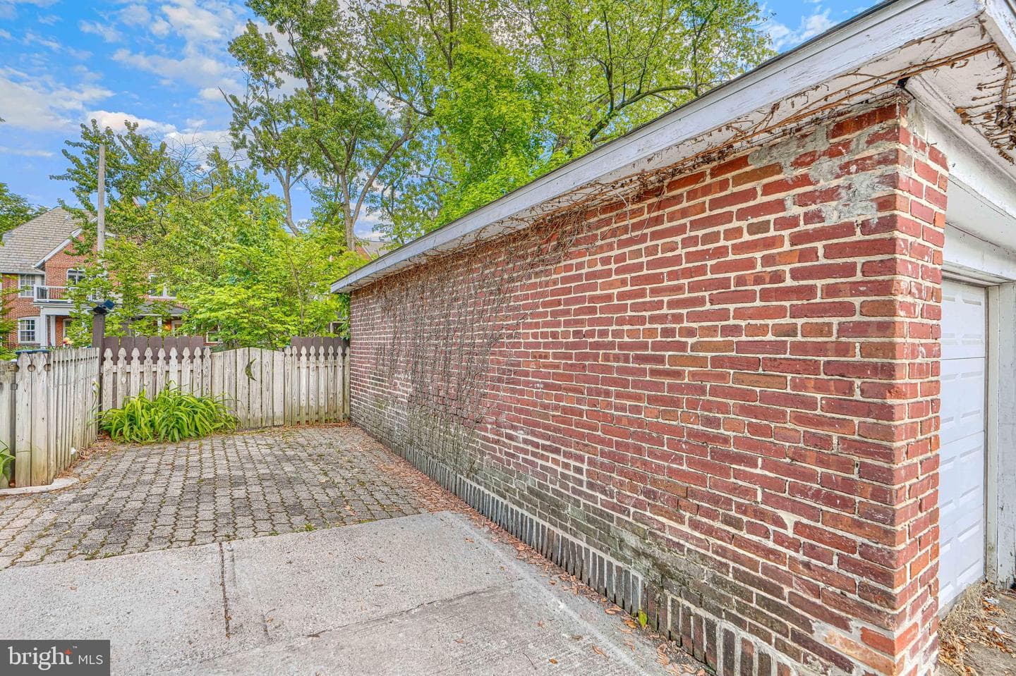 4416 Roland Avenue photo 57