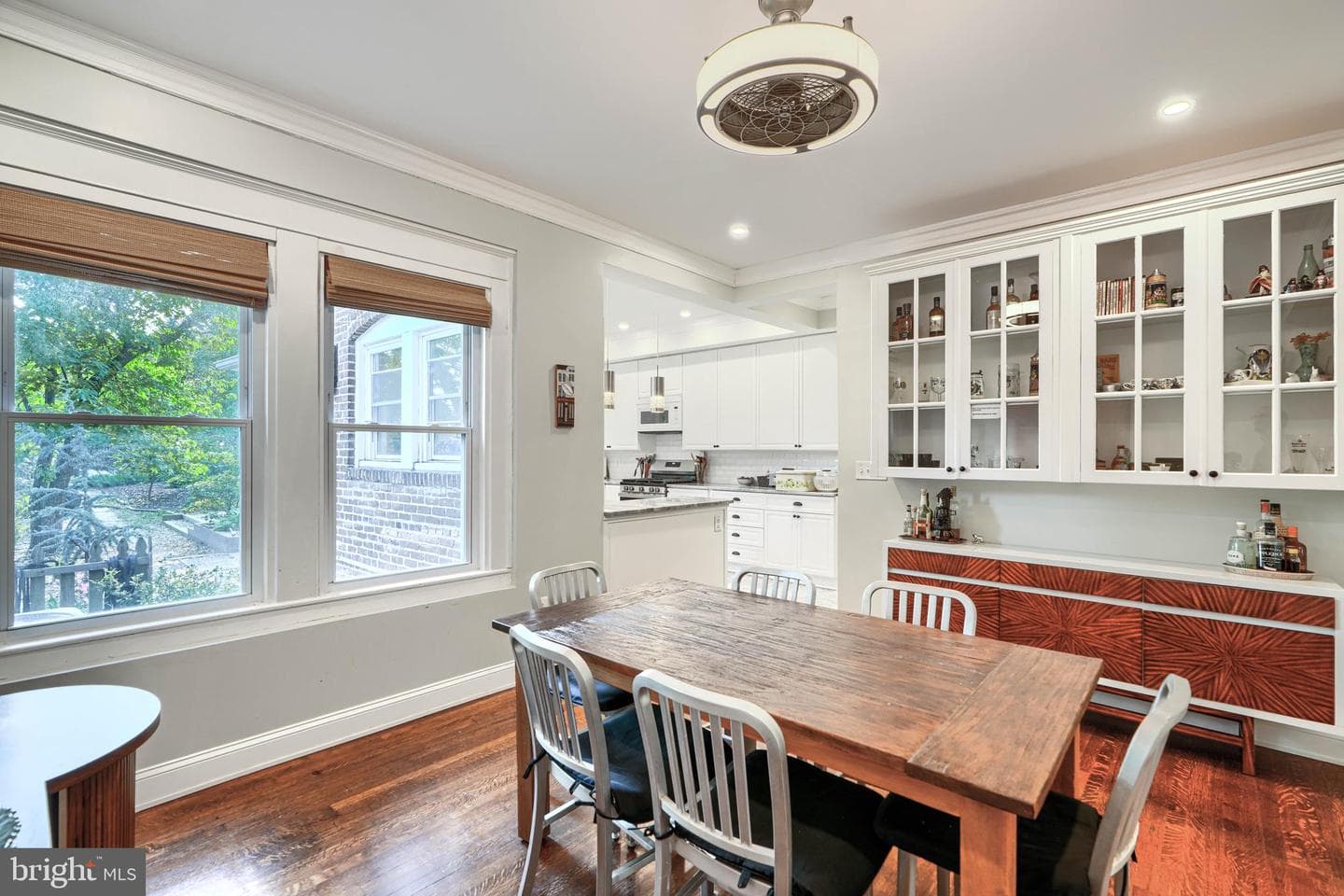 4416 Roland Avenue photo 8