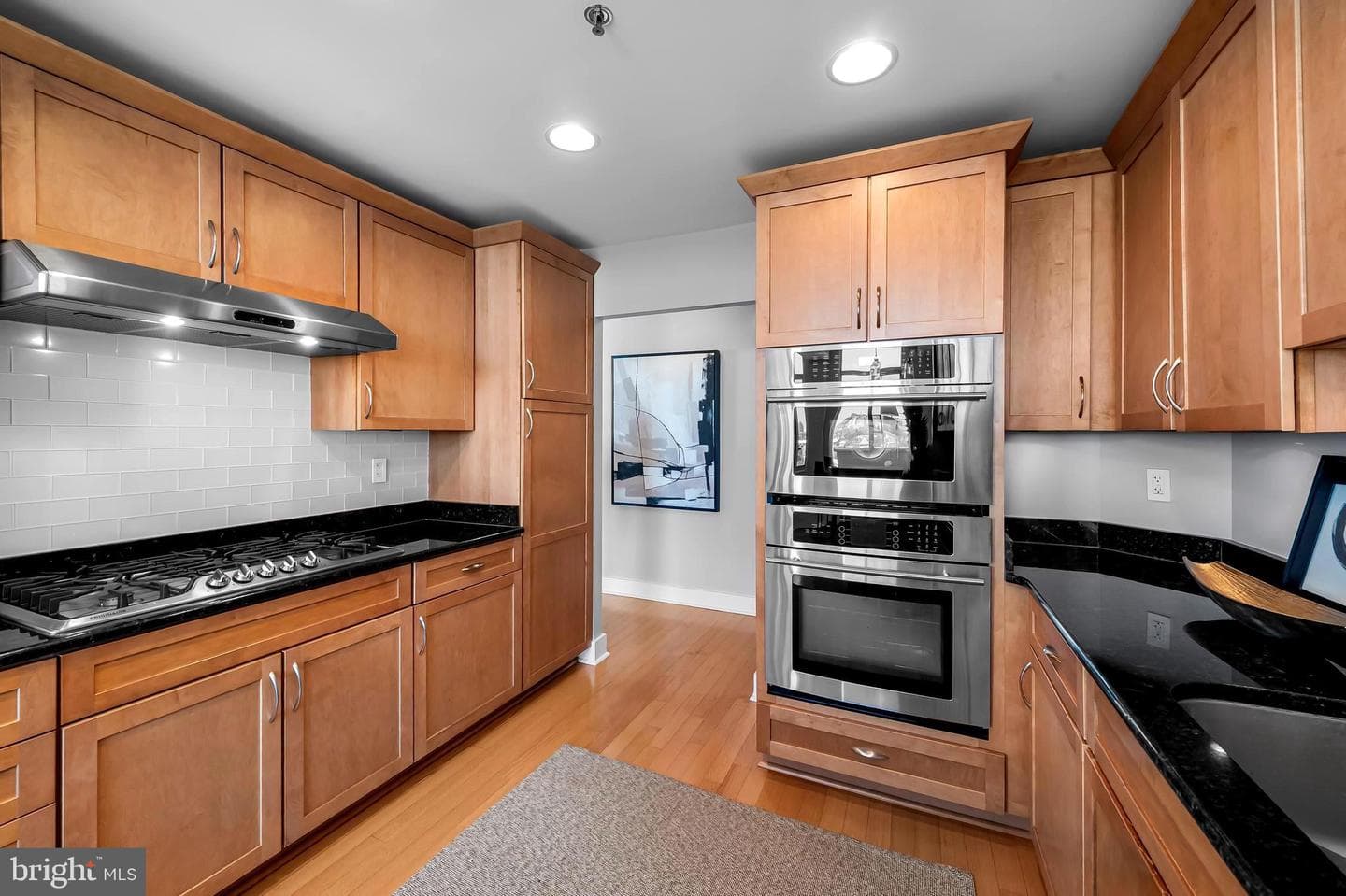 1400 Lancaster Street #901 photo 25