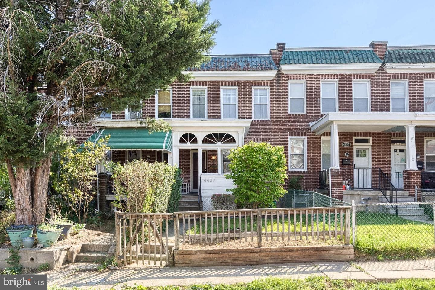 4437 Newport Avenue