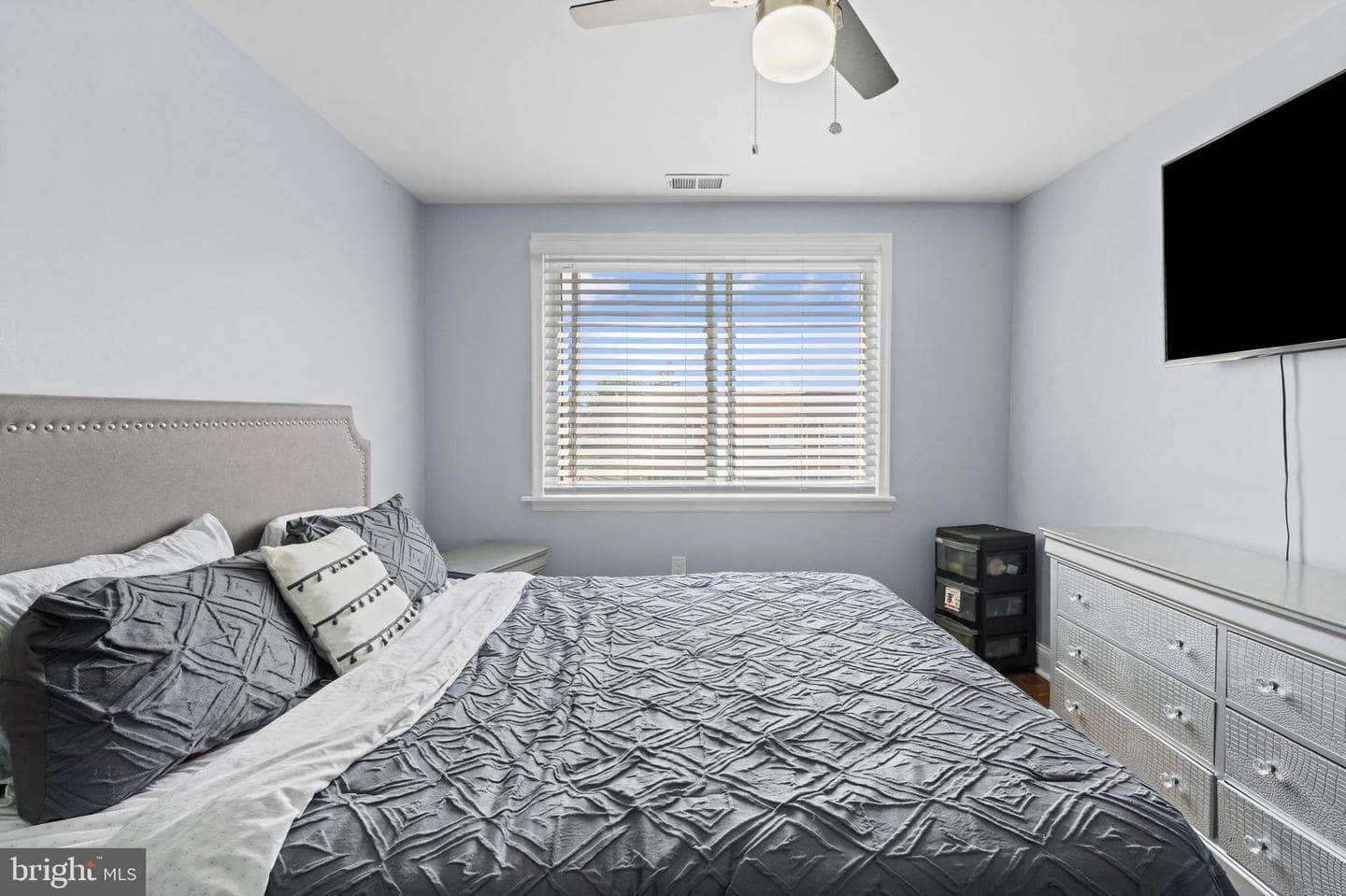 5337 Gist Avenue photo 19