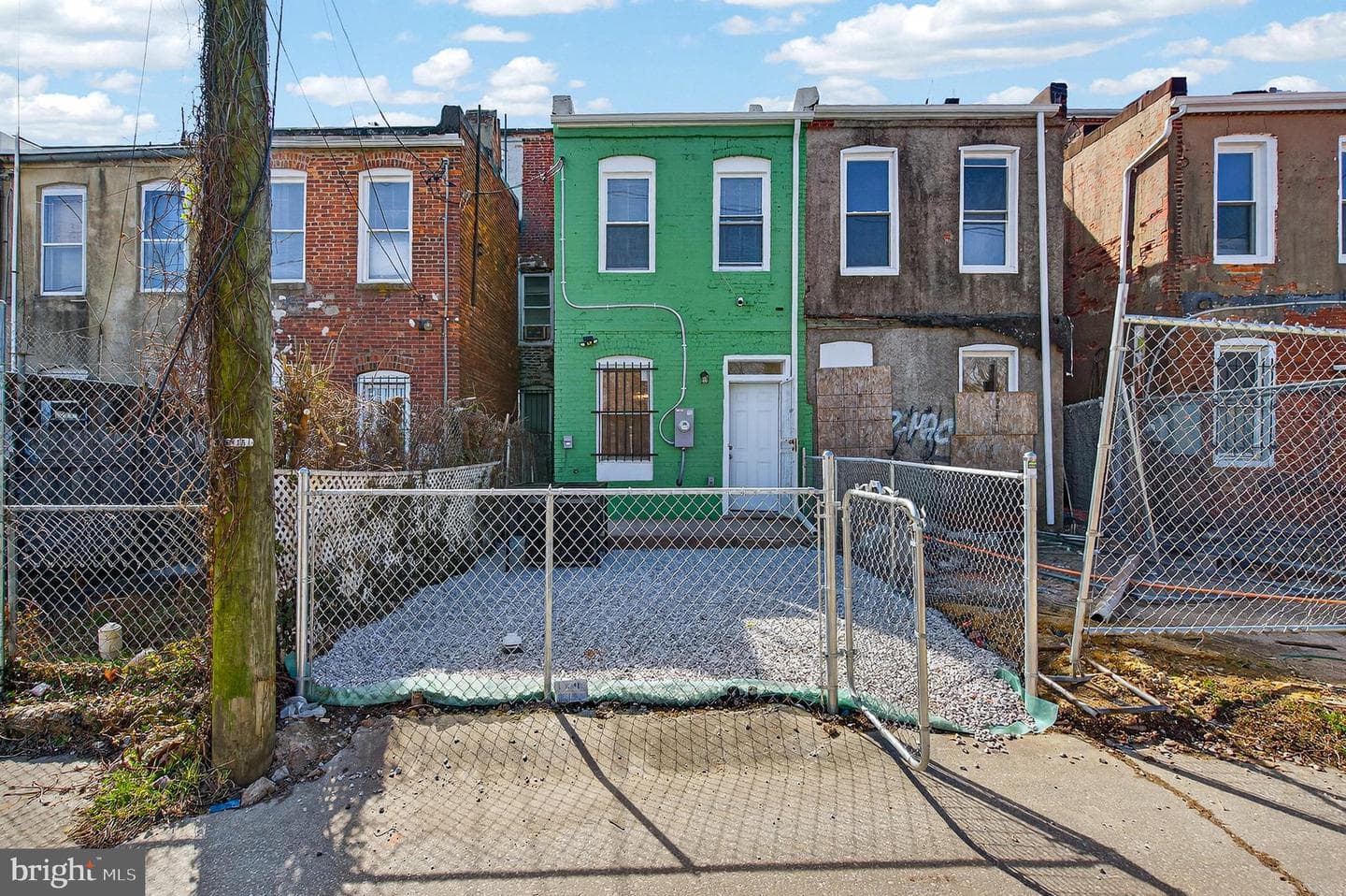 1762 E North Avenue photo 37
