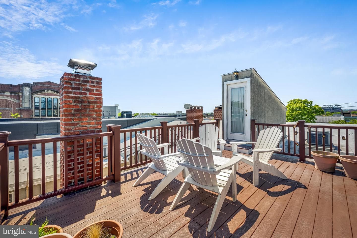 829 William Street photo 37