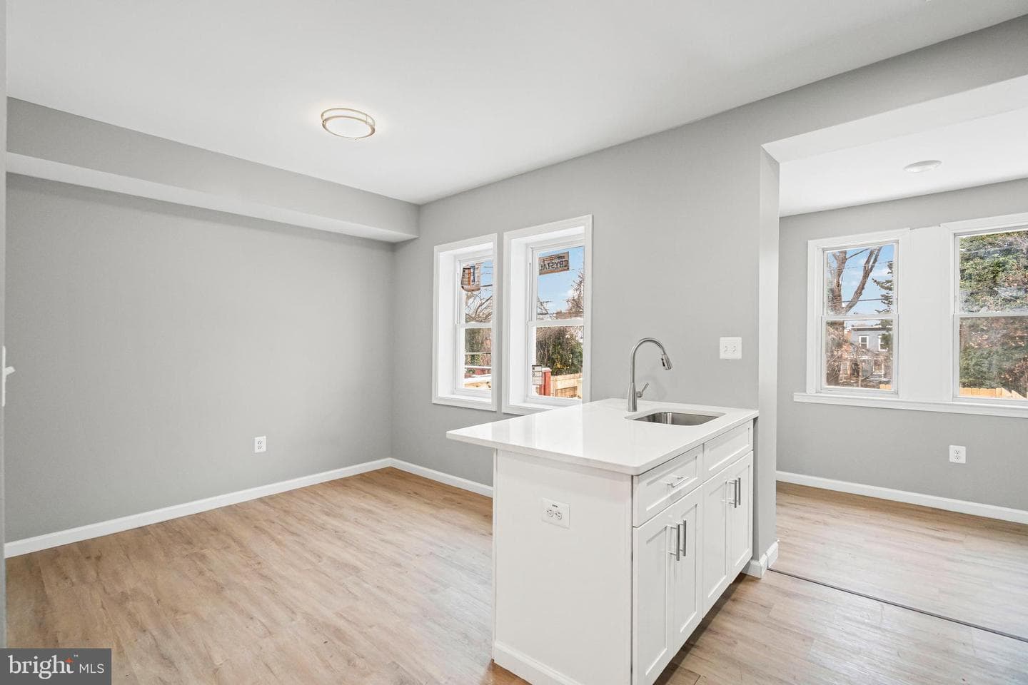 3034 Arunah Avenue photo 13