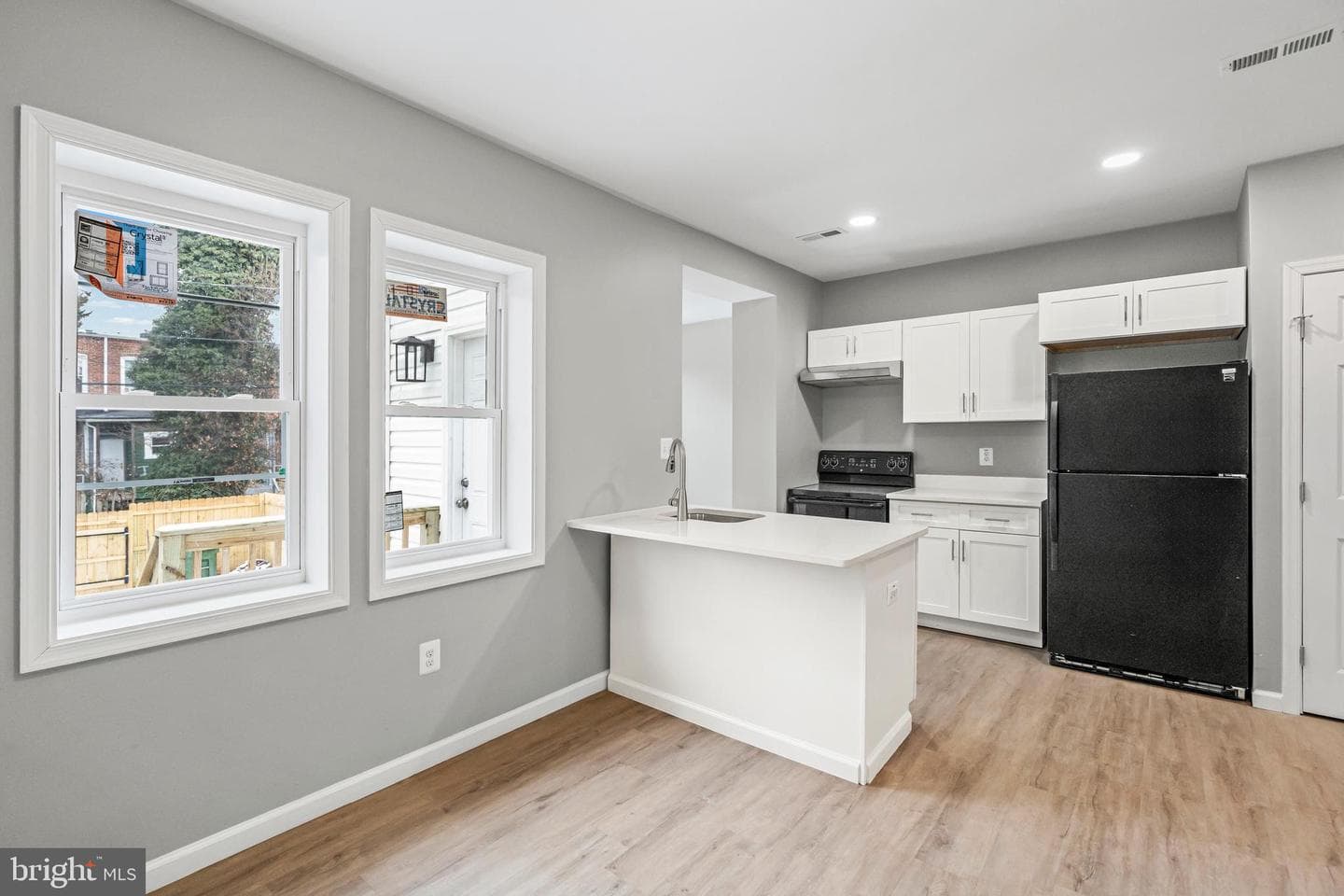 3034 Arunah Avenue photo 17