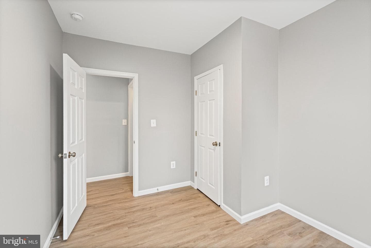 3034 Arunah Avenue photo 29