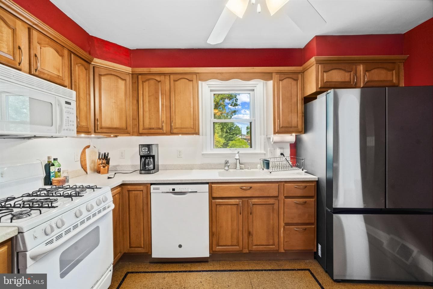 5510 Greenfield Avenue photo 10