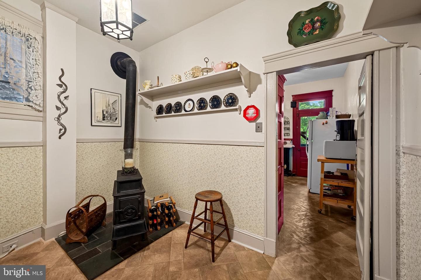 202 E 31st Street photo 18