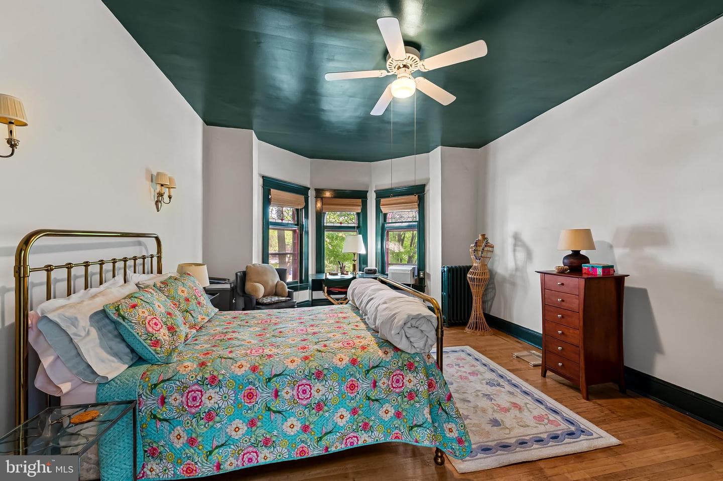 202 E 31st Street photo 30