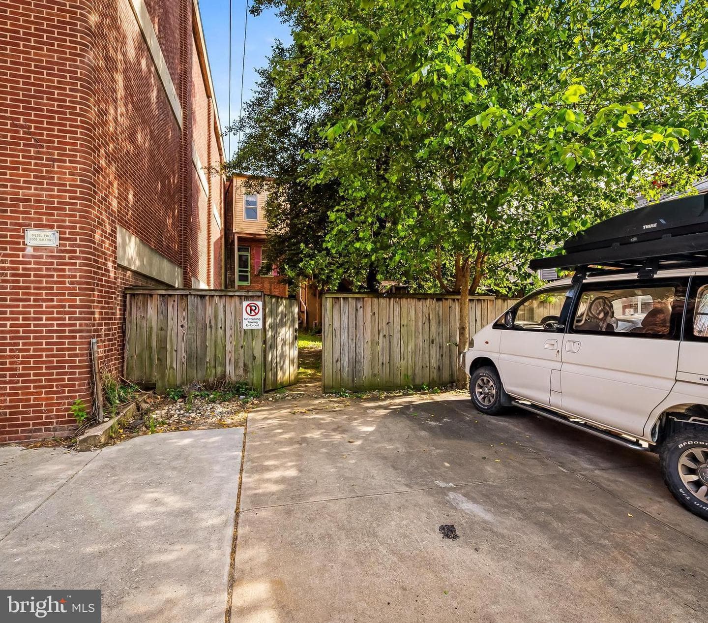 202 E 31st Street photo 49
