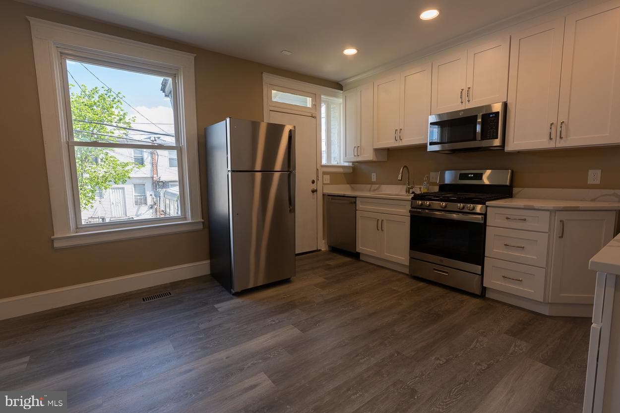 3306 Lyndale Avenue photo 5
