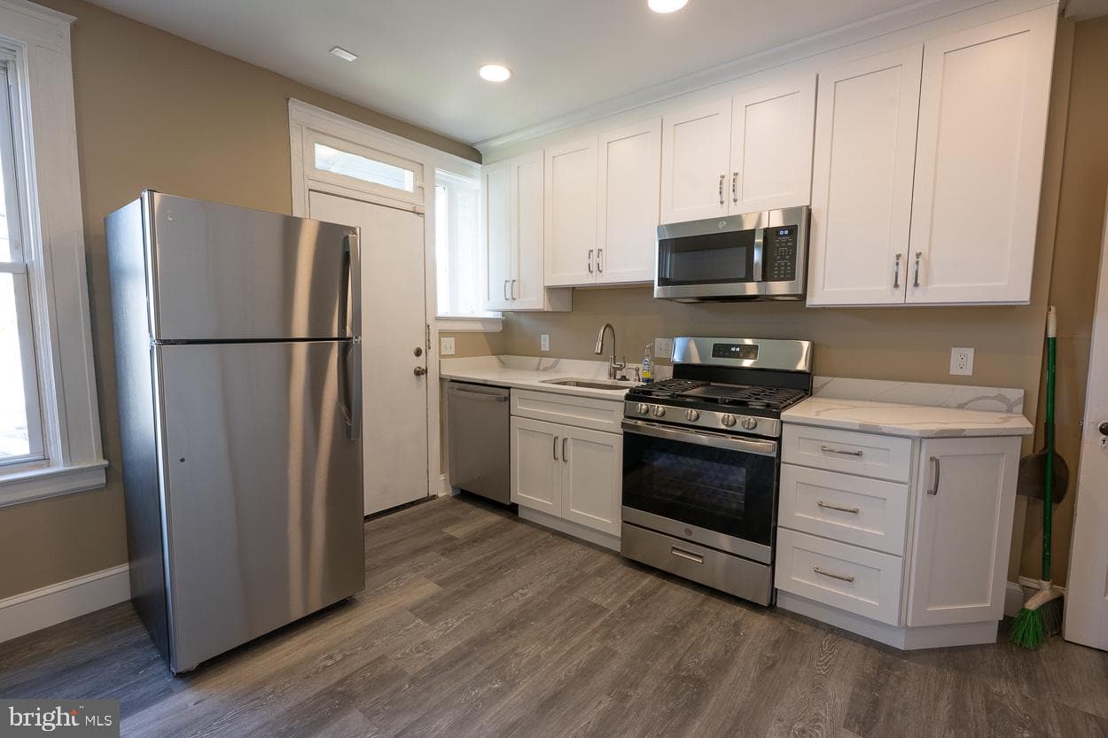 3306 Lyndale Avenue photo 7