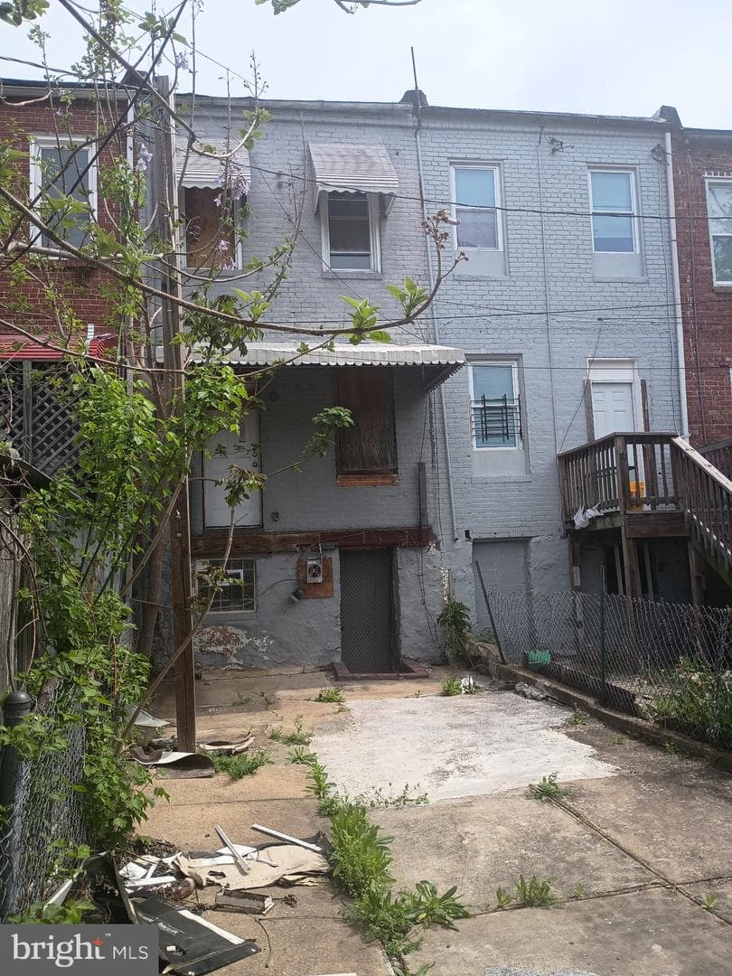 504 E Lynn Avenue photo 11