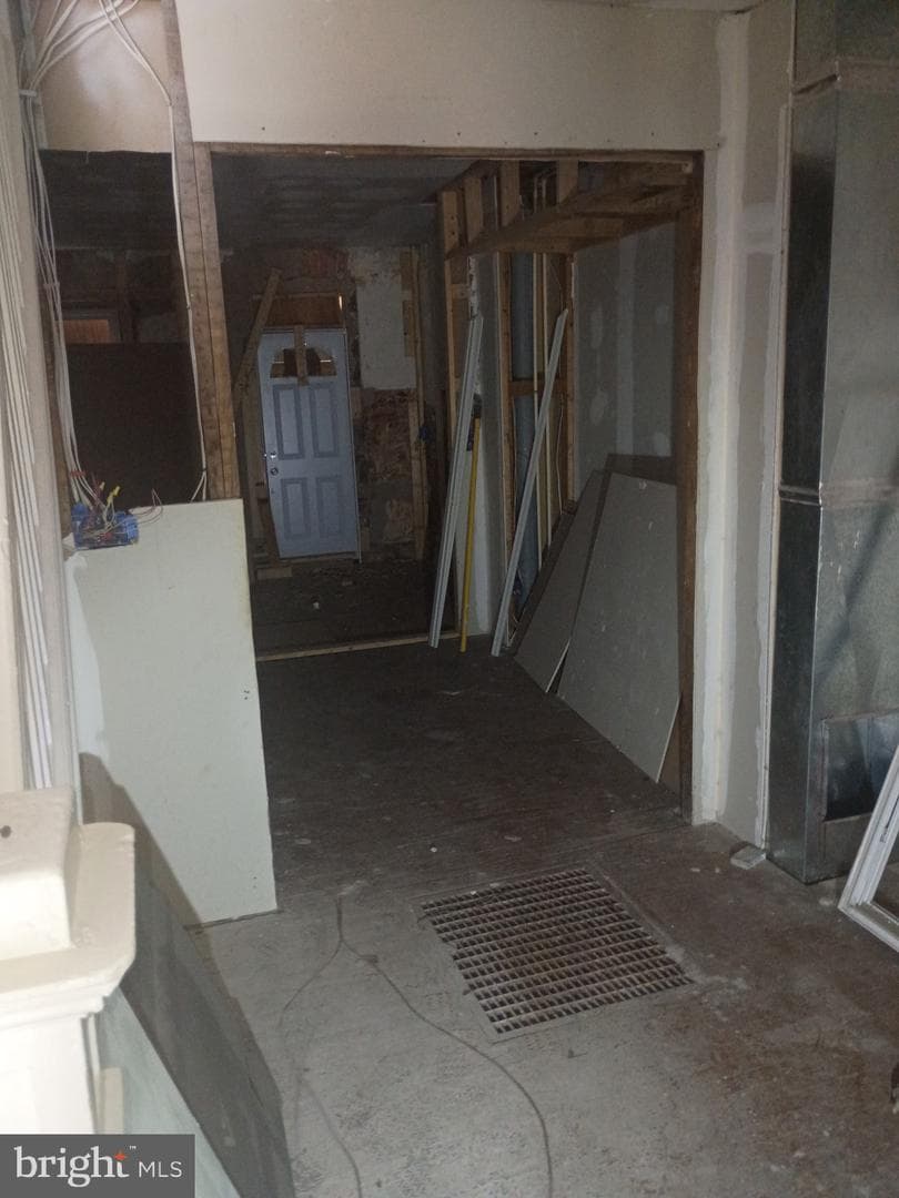 504 E Lynn Avenue photo 3