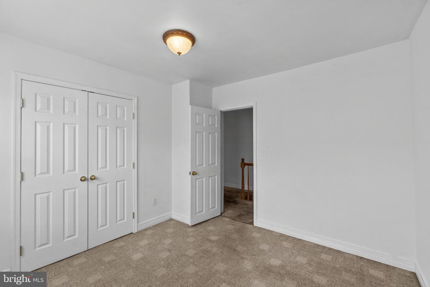2827 Fleetwood Avenue photo 18