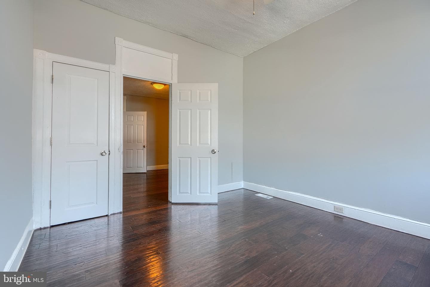 405 Robinson Street photo 21