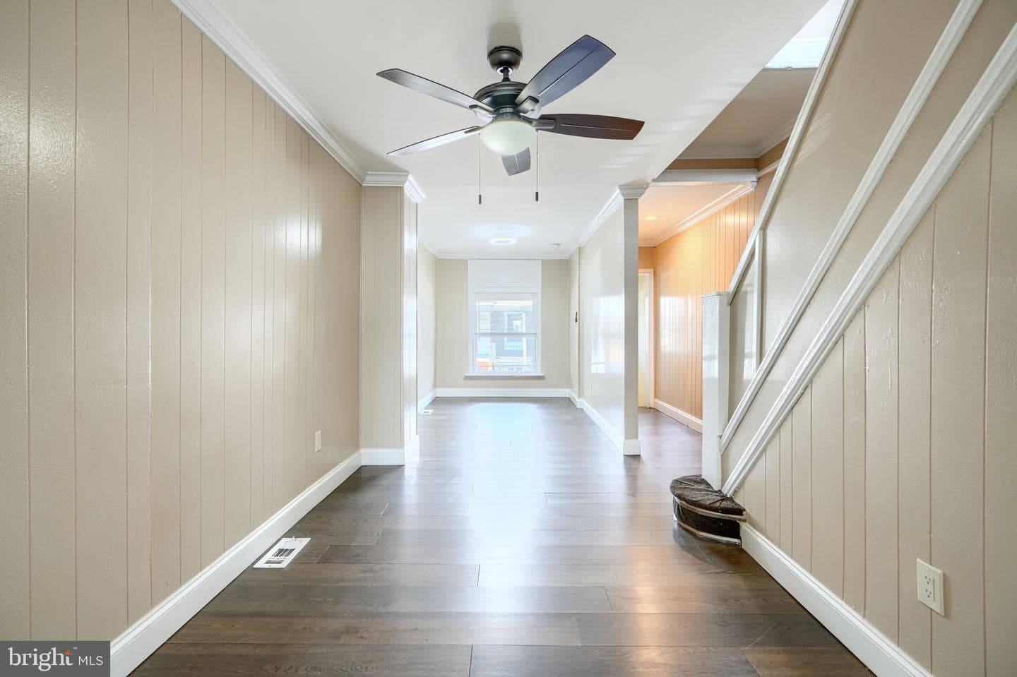 405 Robinson Street photo 7