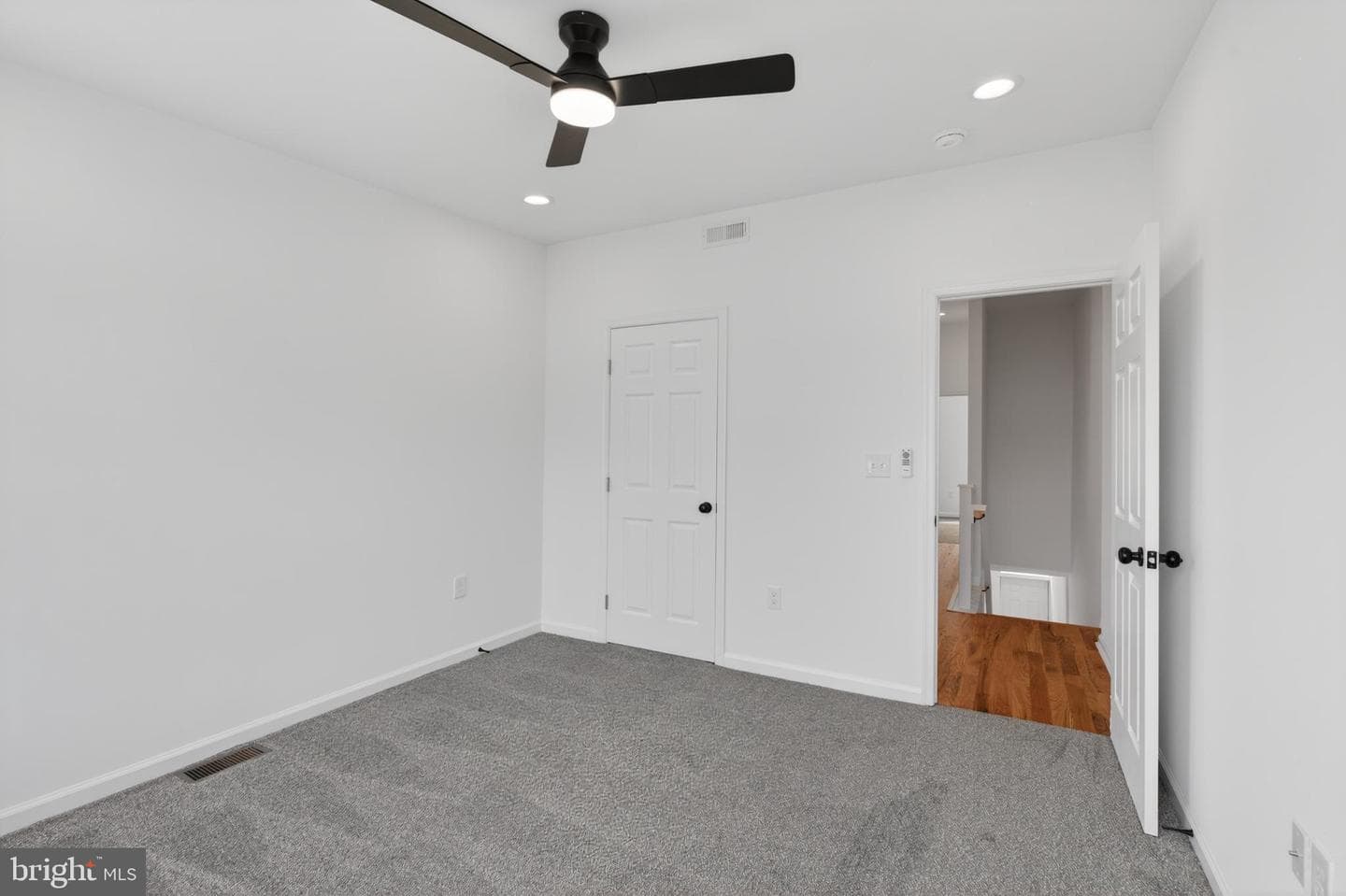 308 S Newkirk Street photo 20