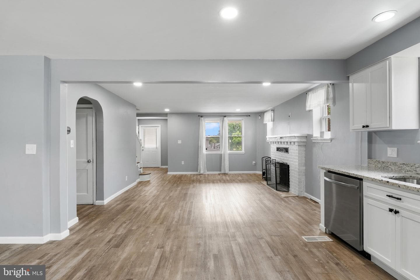 3212 Hamilton Avenue photo 7