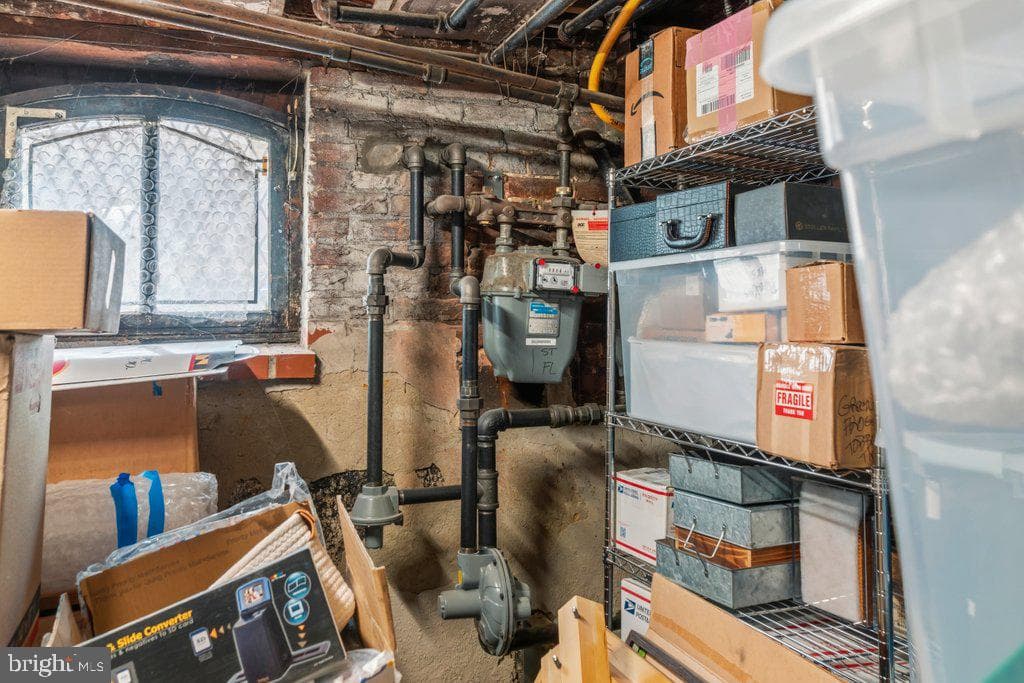 1215 John Street photo 29