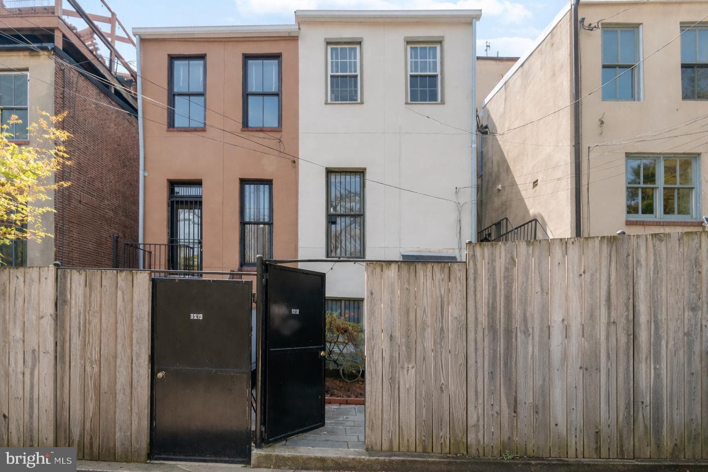 1215 John Street photo 33