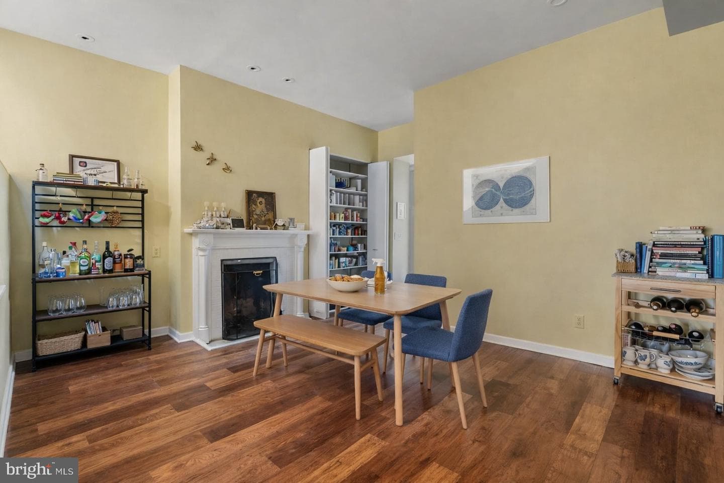 1215 John Street photo 7