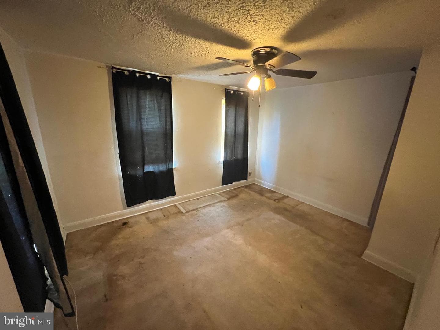2817 Bookert Drive photo 6