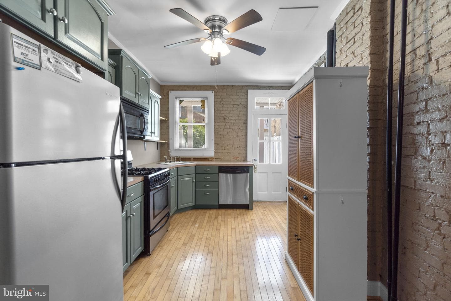 3446 Roland Avenue photo 14