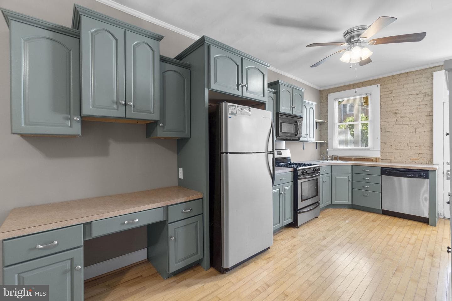 3446 Roland Avenue photo 3