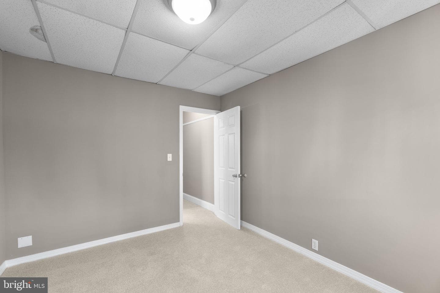 3446 Roland Avenue photo 31