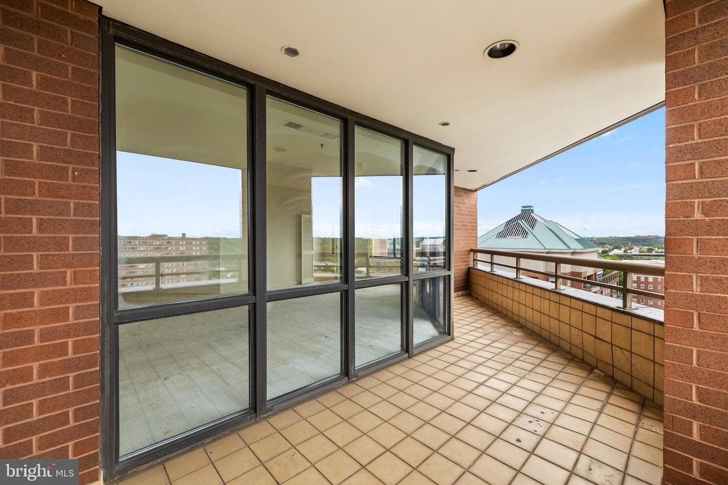 3704 N Charles Street #1403 photo 11