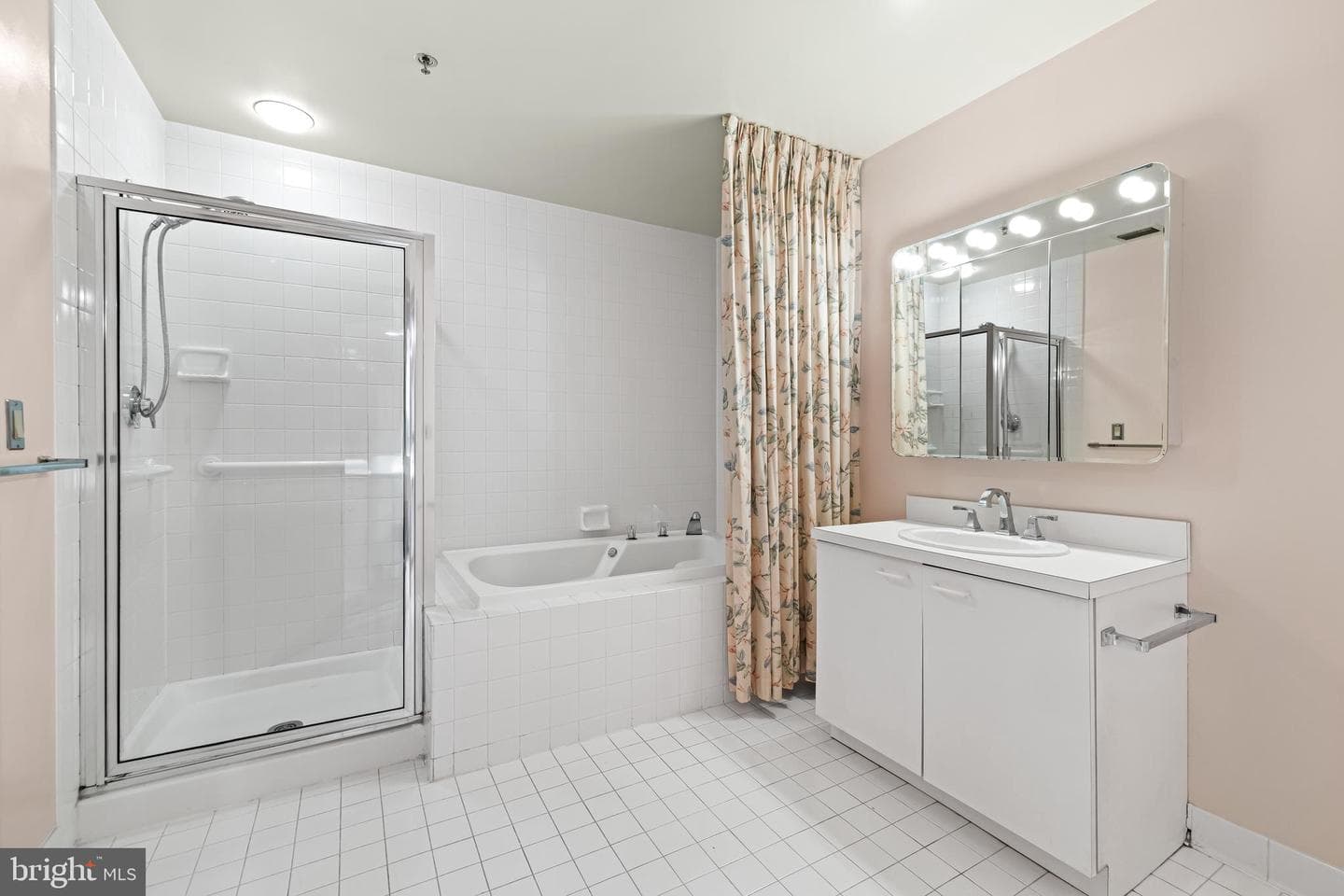 3704 N Charles Street #1403 photo 24